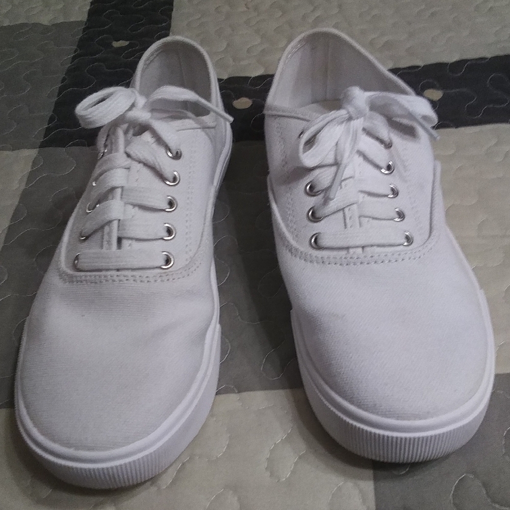 Women's shoes
